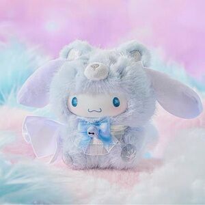 Hello Kitty and Friends Fox Island Vinyl Plush Pendant- Cinnamoroll